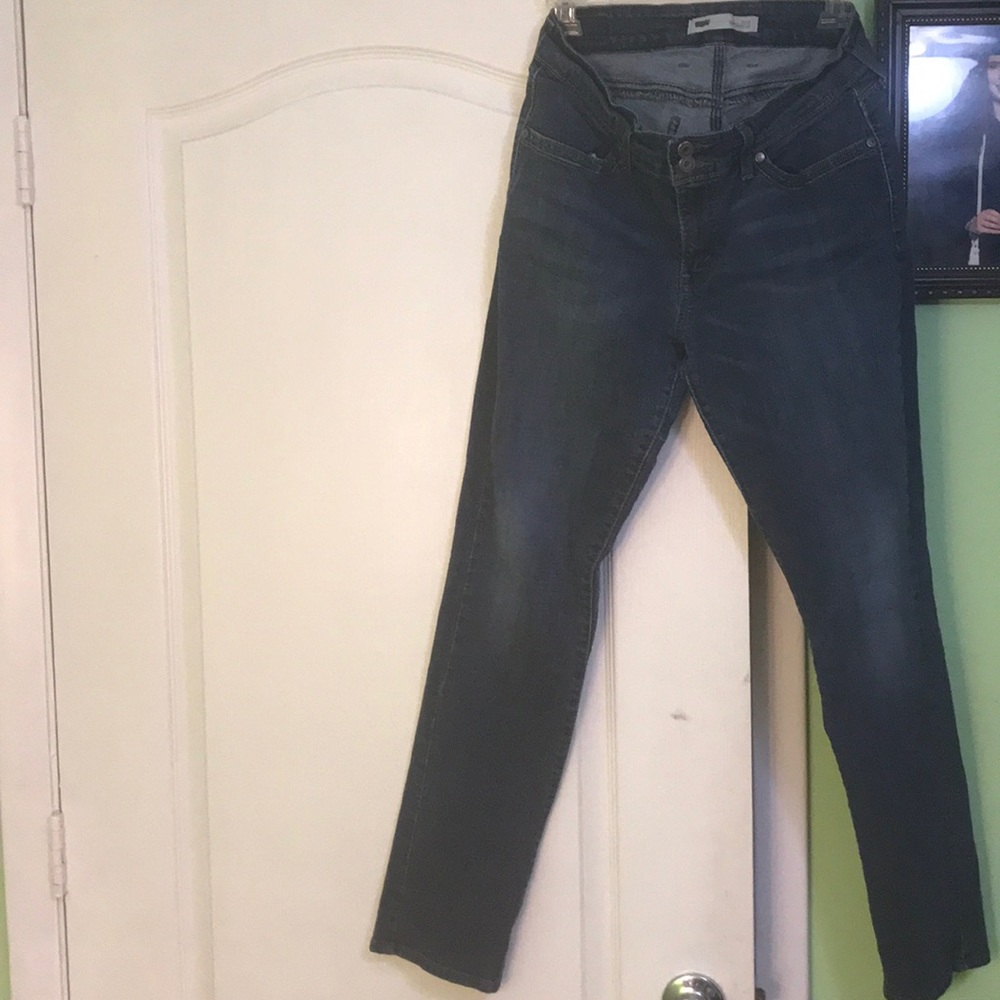 Levi’s Size 9 blue skinny jeans
